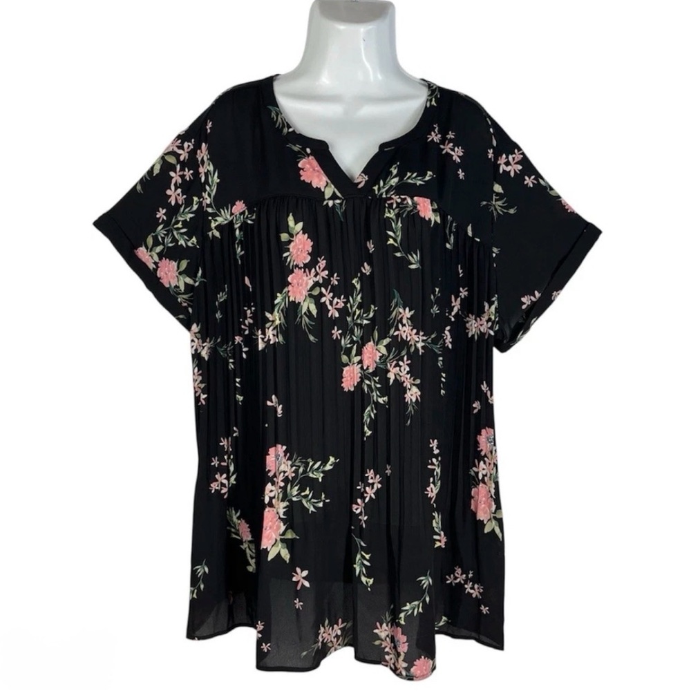 Croft & Barrow Black Floral Pleated Blouse